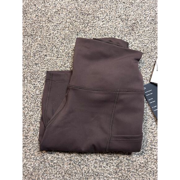 Nike One 8” High Rise Brown Biker Shorts - Size XS - Picture 11 of 12